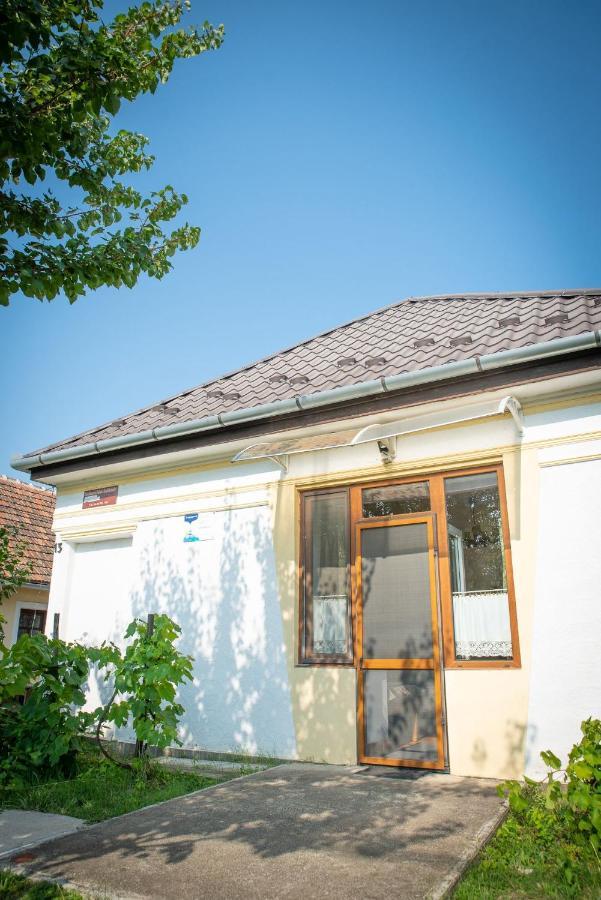 Zempleni Szallashely Fony Buitenkant foto