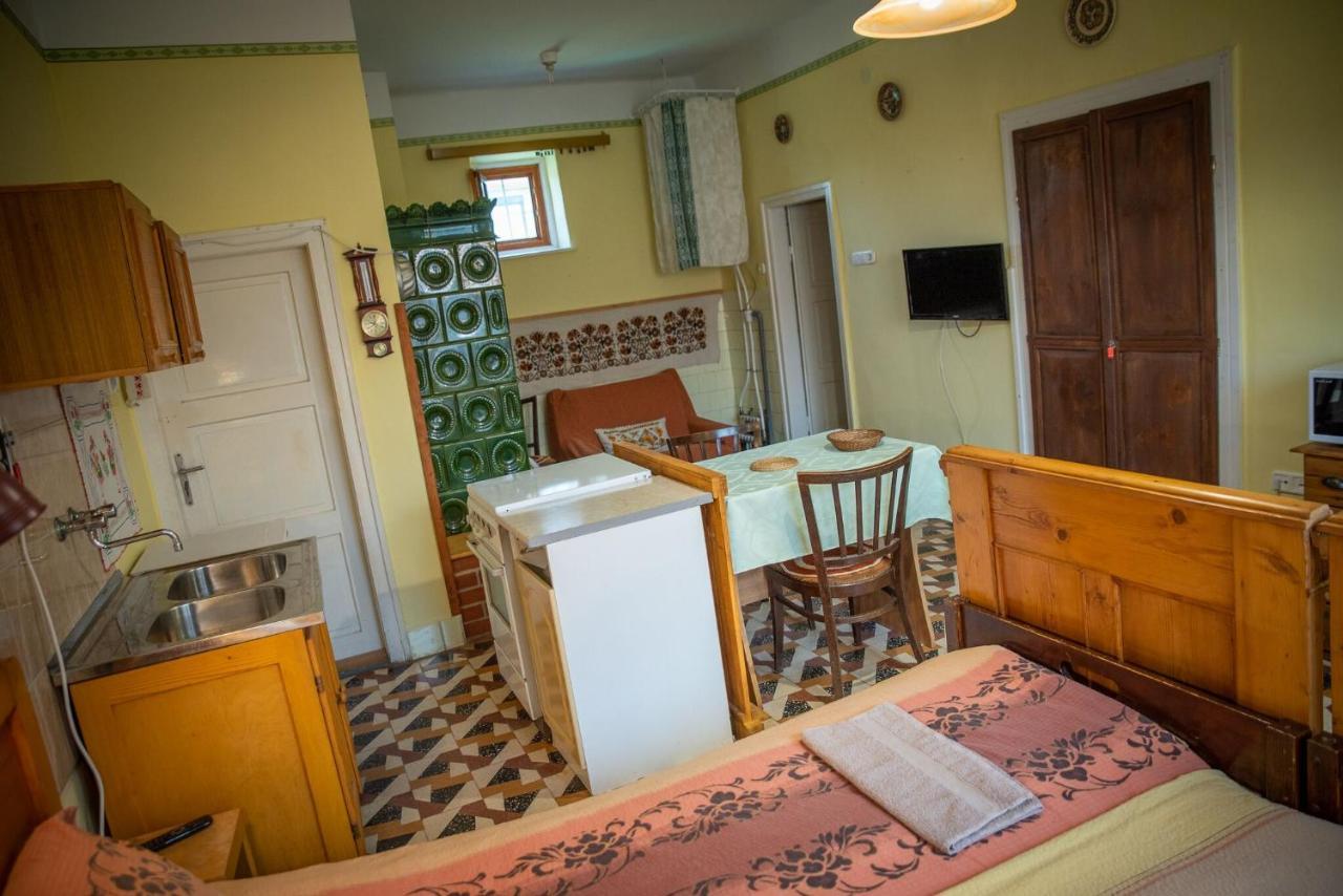 Zempleni Szallashely Fony Buitenkant foto