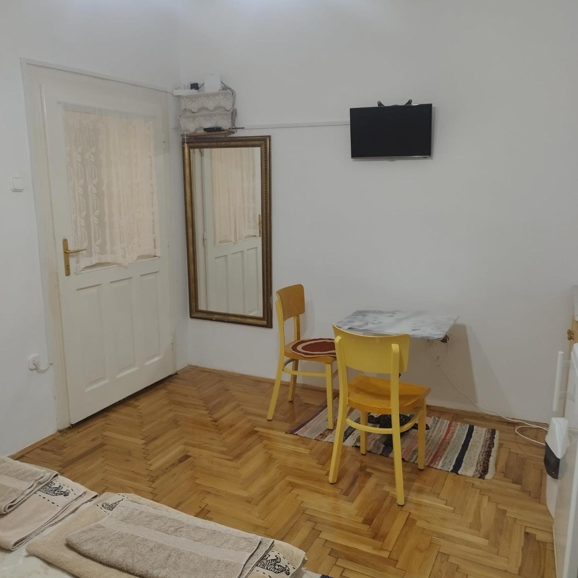 Zempleni Szallashely Fony Buitenkant foto